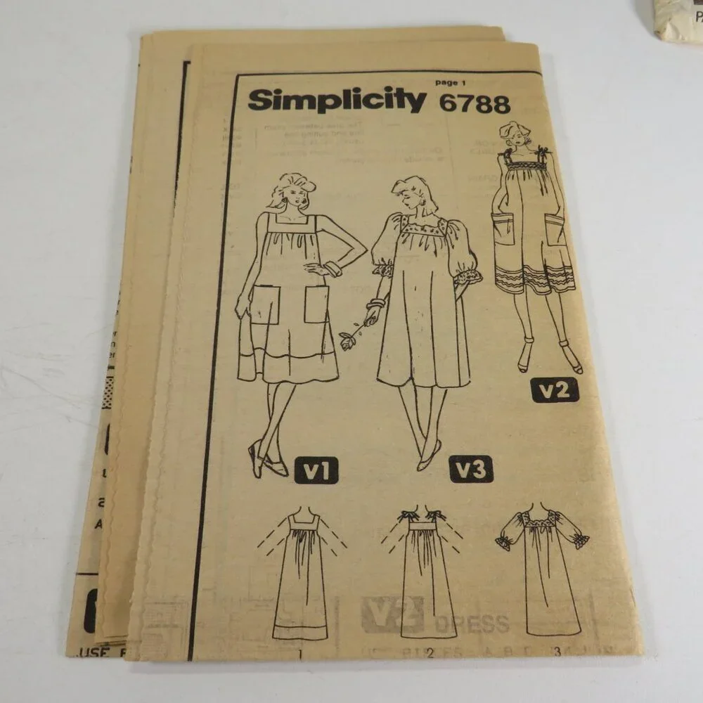 Simplicity 6788 clothing